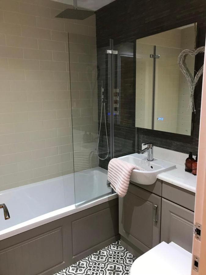 Northdown Lodge - Stunning Property On The Kent Northdowns Hollingbourne Extérieur photo
